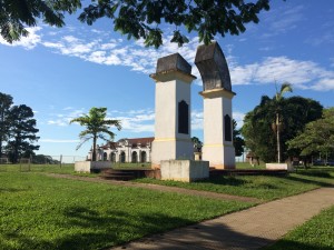 Arco Trunco em homenagem aos caídos na guerra de Malvinas